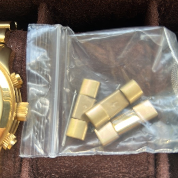 Michael Kors Runway gold chronograph unisex watch - excellent condition - Picture 3 of 8